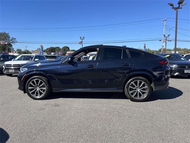 Photo of 2023 Carbon Black Metallic BMW X6