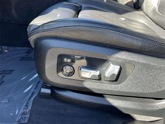 Photo of 2023 Carbon Black Metallic BMW X6