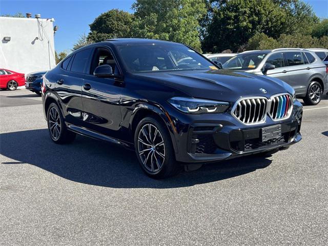 Photo of 2023 Carbon Black Metallic BMW X6