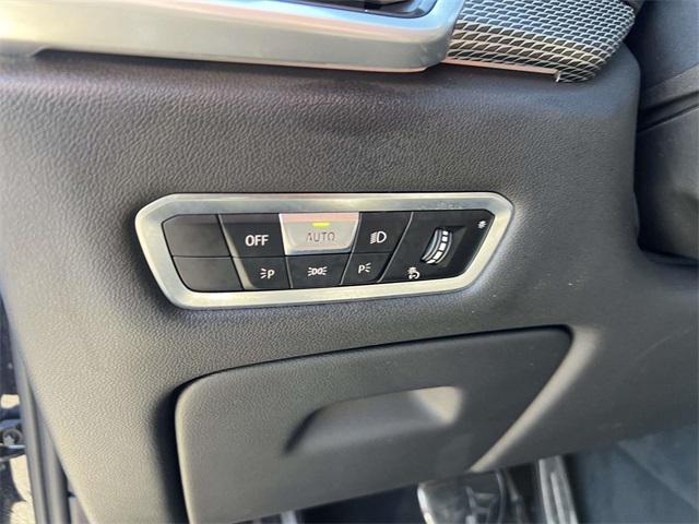 Photo of 2023 Carbon Black Metallic BMW X6