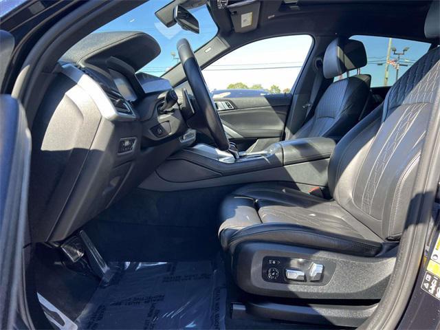 Photo of 2023 Carbon Black Metallic BMW X6