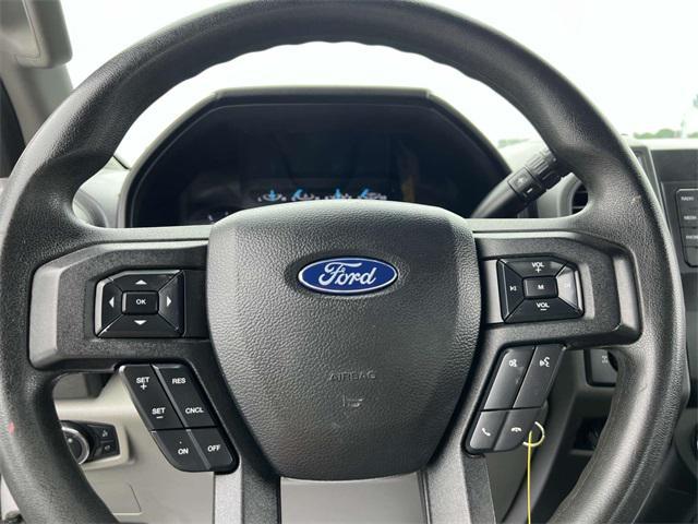 Photo of 2019 Oxford White Ford F-350