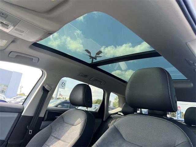 Photo of 2022 Pure White Volkswagen Taos