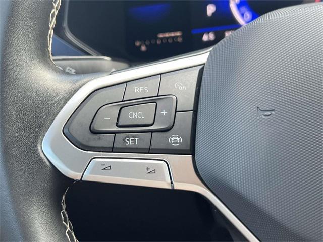 Photo of 2022 Pure White Volkswagen Taos