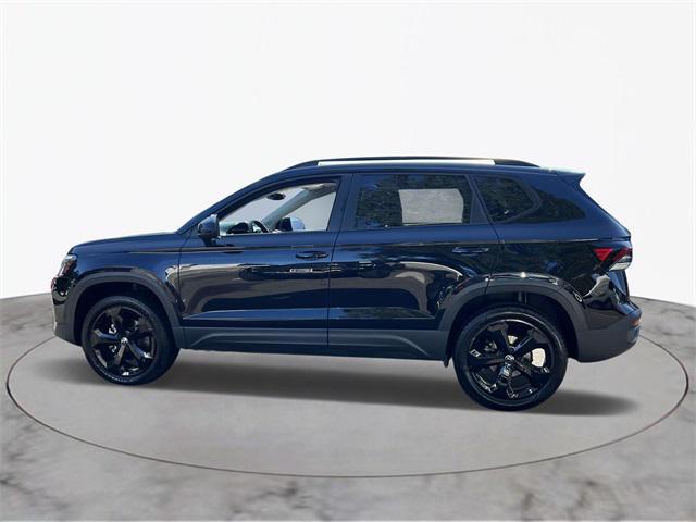 Photo of 2025 Deep Black Volkswagen Taos