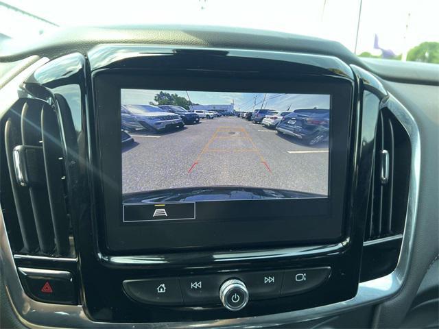 Photo of 2023 Mosaic Black Metallic Chevrolet Traverse