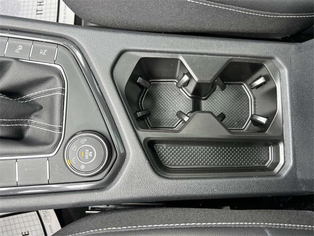 Photo of 2022 Deep Black Pearl Volkswagen Tiguan