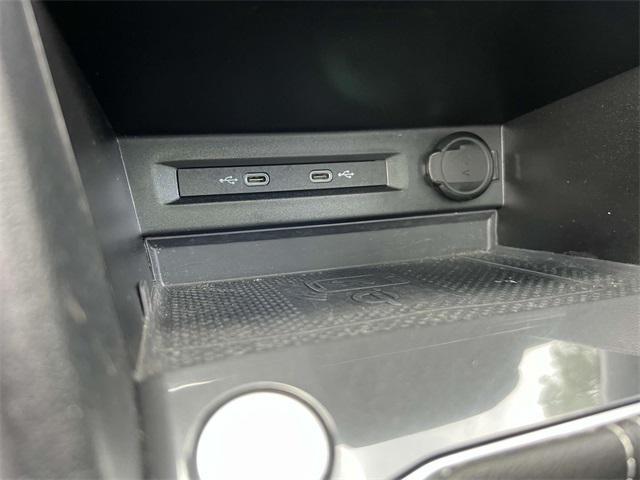Photo of 2022 Deep Black Pearl Volkswagen Tiguan