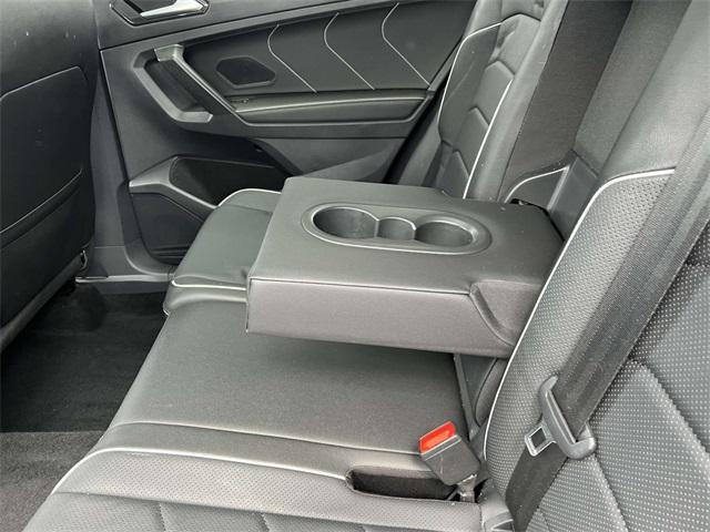 Photo of 2022 Deep Black Pearl Volkswagen Tiguan