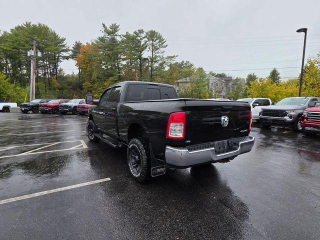 Photo of 2024 Diamond Black Crystal Pearlcoat RAM 2500