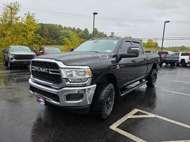 Photo of 2024 Diamond Black Crystal Pearlcoat RAM 2500