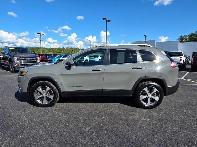 Photo of 2019 Sting-Gray Clearcoat Jeep Cherokee