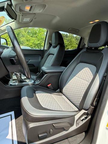 Photo of 2022 Summit White Chevrolet Colorado