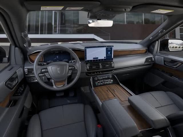 Photo of 2024 Infinite Black Metallic Clearcoat Lincoln Navigator