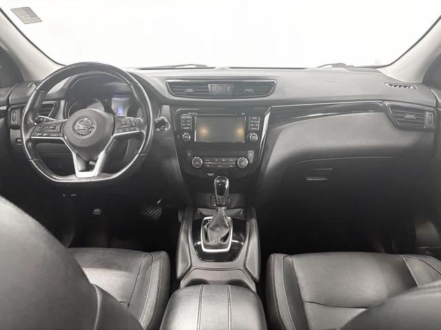Photo of 2017 Palatial Ruby Nissan Rogue Sport