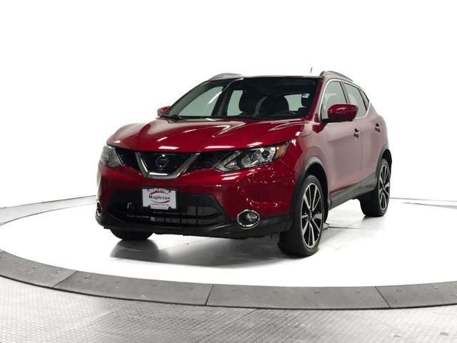 Photo of 2017 Palatial Ruby Nissan Rogue Sport