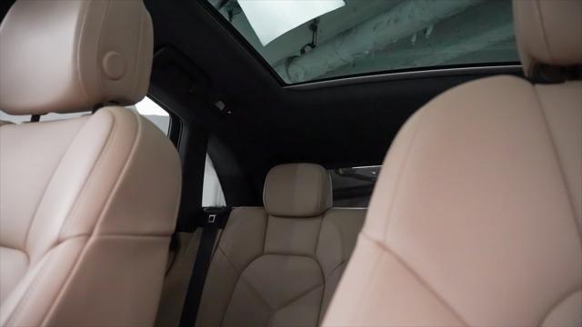 Photo of 2025 Dolomite Silver Metallic Porsche Macan
