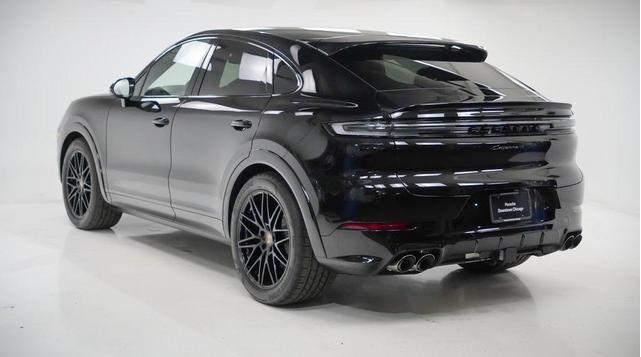 Photo of 2025 Chromite Black Metallic Porsche Cayenne