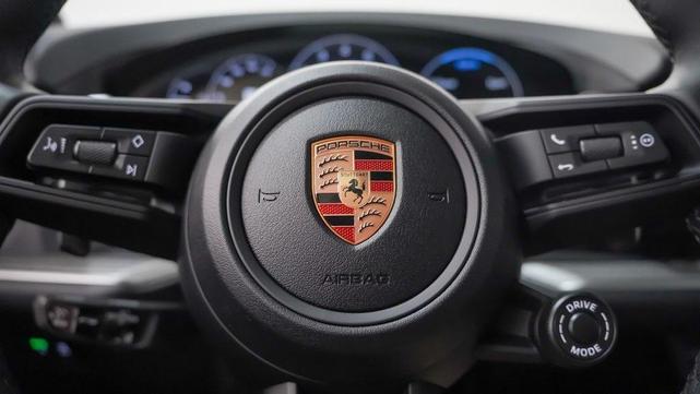 Photo of 2026 White Porsche Cayenne