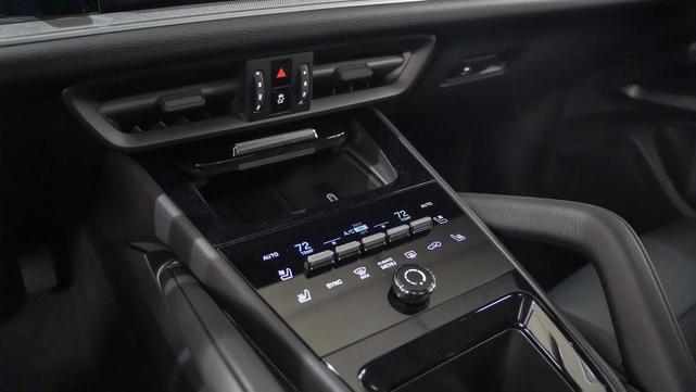 Photo of 2026 White Porsche Cayenne