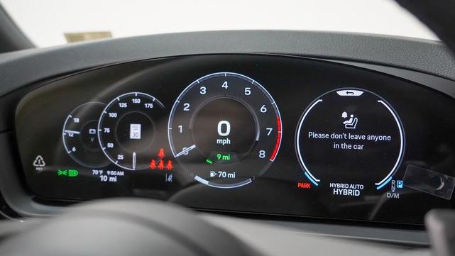 Photo of 2026 White Porsche Cayenne