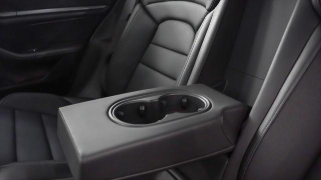 Photo of 2025 Ice Grey Metallic Porsche Taycan