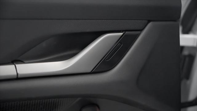 Photo of 2025 Ice Grey Metallic Porsche Taycan
