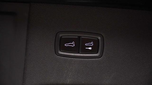 Photo of 2025 Chromite Black Metallic Porsche Cayenne