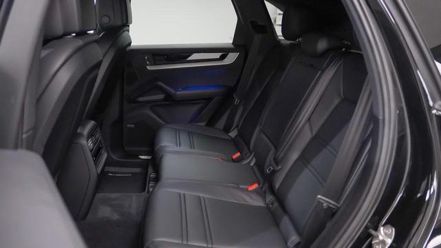 Photo of 2025 Chromite Black Metallic Porsche Cayenne