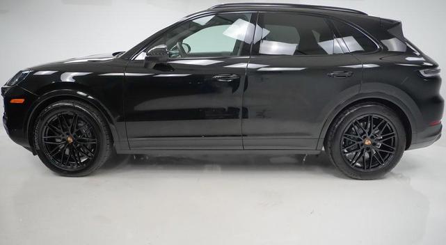 Photo of 2025 Chromite Black Metallic Porsche Cayenne