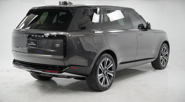 Photo of 2023 Charente Gray Premium Metallic Land Rover Range Rover