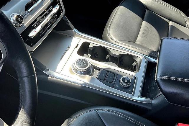 Photo of 2023 Carbonized Gray Metallic Ford Explorer