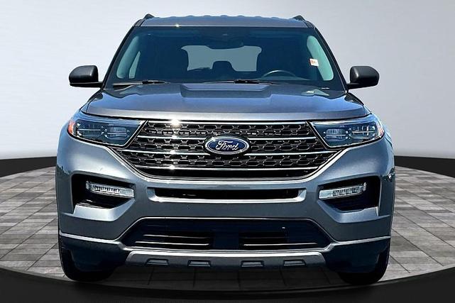 Photo of 2023 Carbonized Gray Metallic Ford Explorer