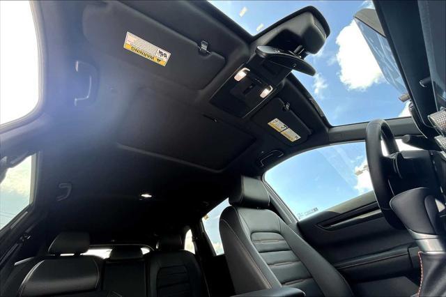Photo of 2025 Gray Honda CR-V Hybrid