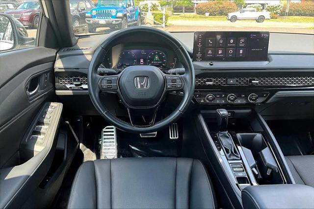 Photo of 2023 Platinum White Pearl Honda Accord Hybrid