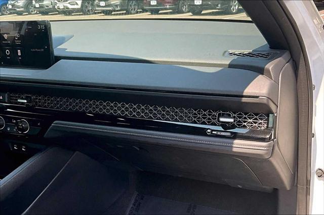 Photo of 2023 Platinum White Pearl Honda Accord Hybrid