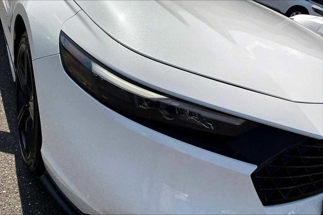 Photo of 2023 Platinum White Pearl Honda Accord Hybrid