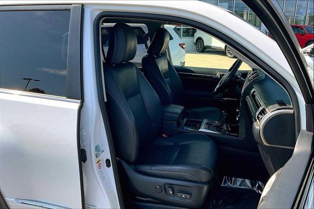 Photo of 2015 Starfire Pearl Lexus GX 460