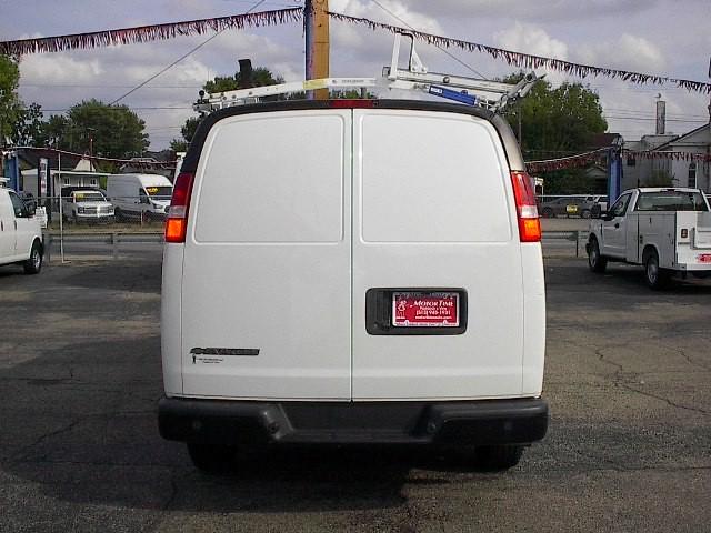 Photo of 2020 SUMMIT WHITE Chevrolet Express 3500
