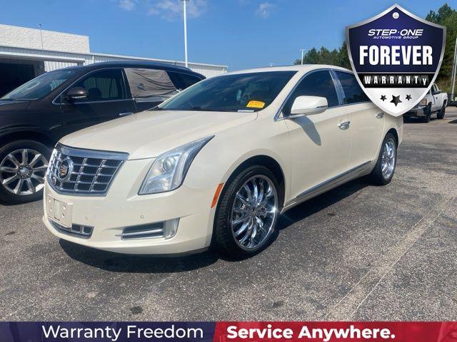 Photo of 2013 White Diamond Tricoat Cadillac XTS