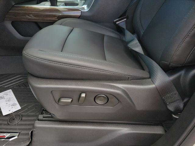 Photo of 2025 Summit White Chevrolet Silverado 1500