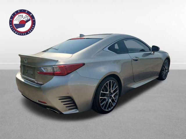 Photo of 2016 Atomic Silver Lexus RC 200t