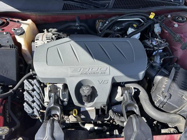 Photo of 2007 Burgundy Buick LaCrosse