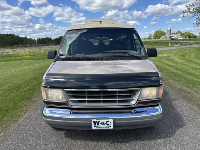 Photo of 1992 Tan Ford E150