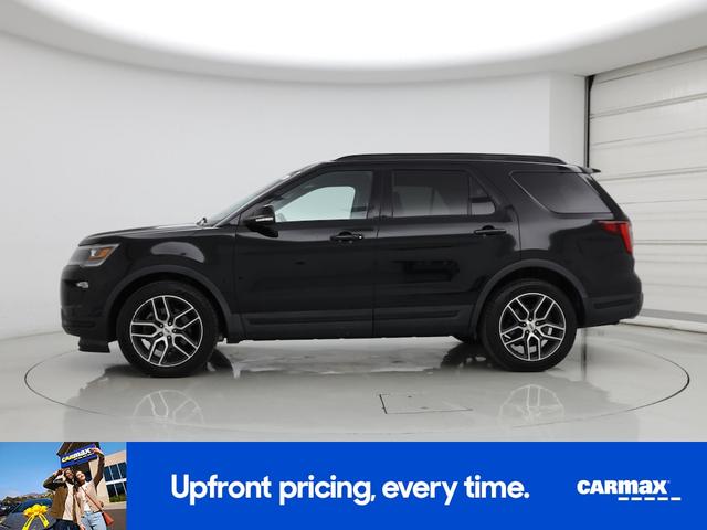 Photo of 2018 Black Ford Explorer
