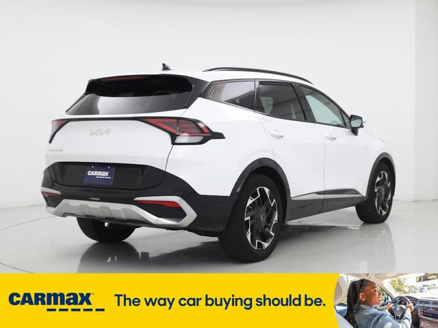Photo of 2023 White Kia Sportage