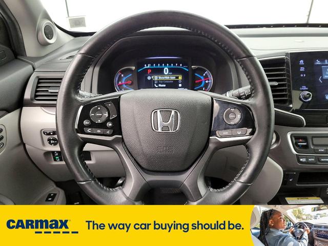 Photo of 2021 Silver Honda Pilot