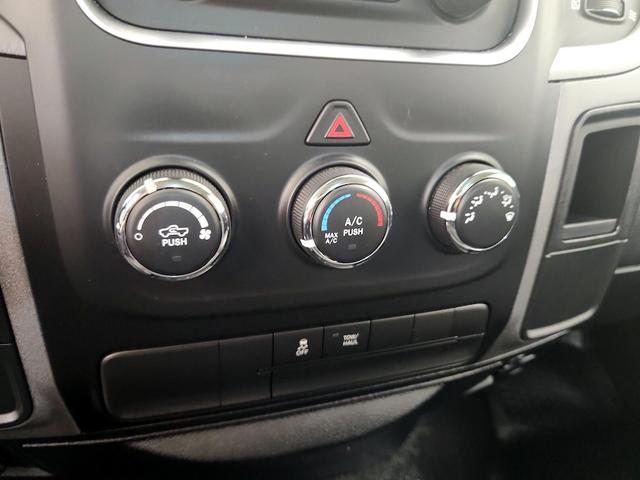 Photo of 2018 White RAM 1500