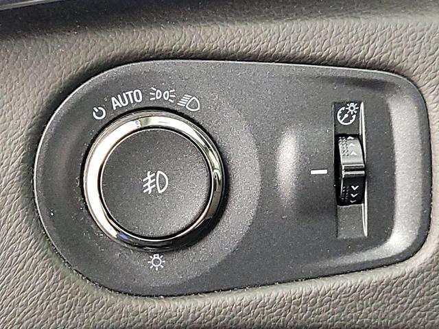 Photo of 2016 Red Cadillac SRX