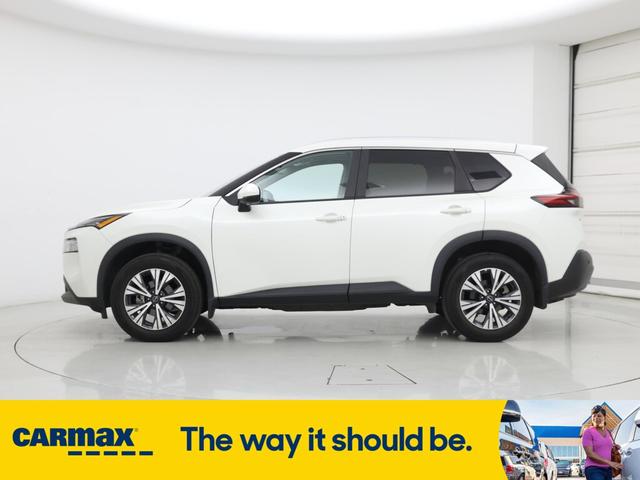 Photo of 2023 White Nissan Rogue